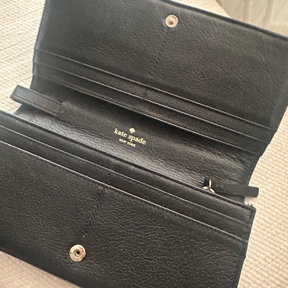 Kate Spade Wallet - Picture 3 of 4